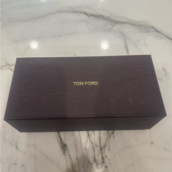 Brand new Tom Ford cat eye sunglasses! - Picture 9 of 9